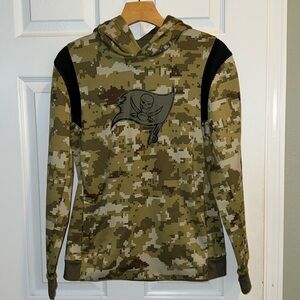Nike Olive Tampa Buccaneers Salute To Service Therma Performance Hoodie M